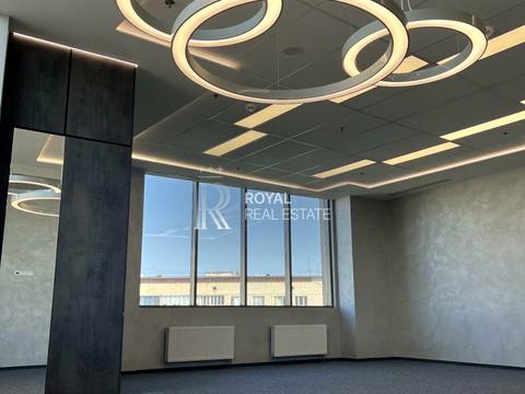 комерційна за адресою Князів Острозьких вул. (Московська), 32/2