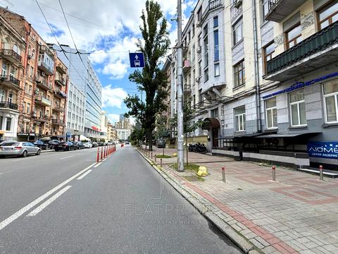 коммерческая по адресу Шота Руставели ул., 23