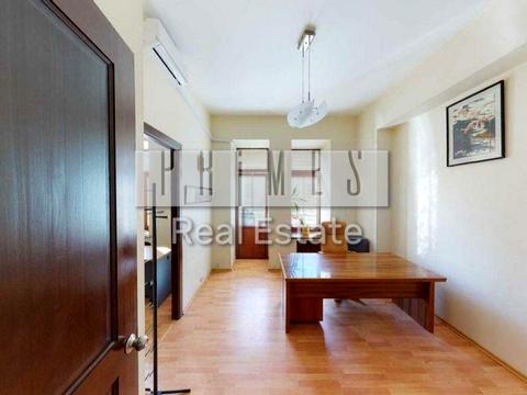 комерційна за адресою Саксаганського вул., 58