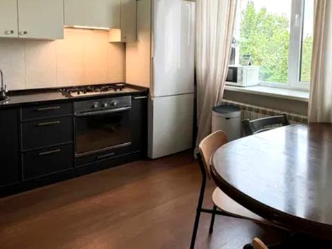квартира за адресою Голосіївський просп. (40-річчя Жовтня), 102/1