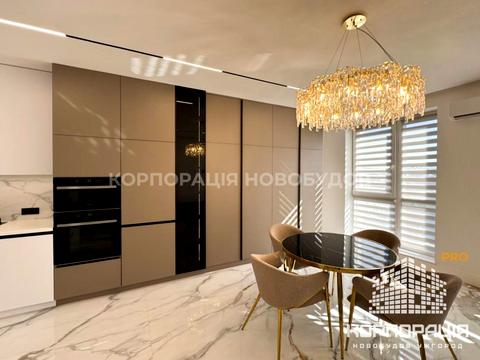 квартира за адресою Волошина, 10