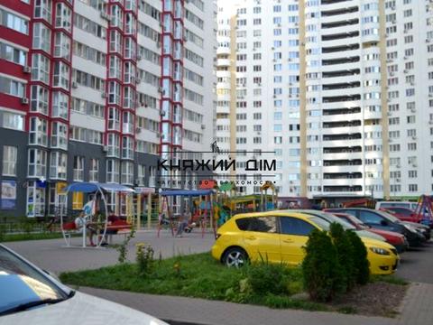 квартира по адресу Драгоманова ул., 2-Б