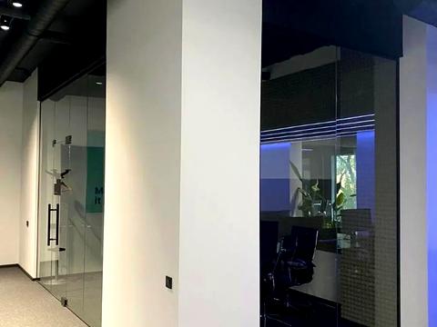 коммерческая по адресу Антоновича ул. (Горького), 74