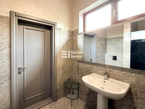 будинок за адресою Миру