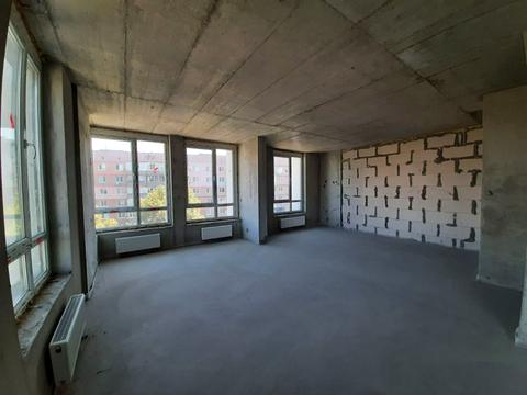 квартира за адресою Космічна вул., 5