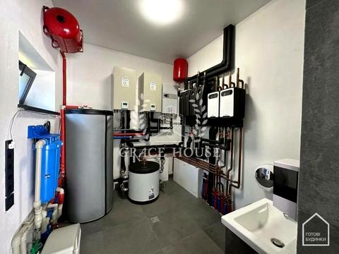 дом по адресу Плютовская ул.