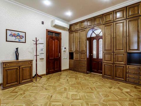 комерційна за адресою Ярославів Вал вул., 14-Г
