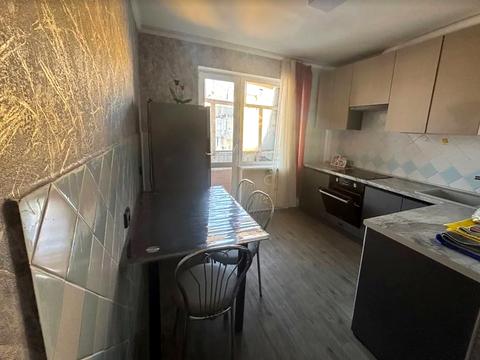 квартира за адресою Слави бульв., 12