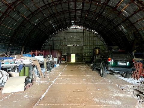 коммерческая по адресу Ривненская ул., 1