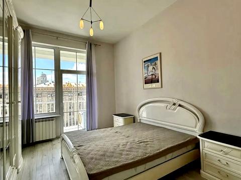 квартира за адресою Хрещатик вул. (Kreschatic), 21