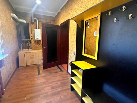 будинок за адресою Лабораторна вул., 16