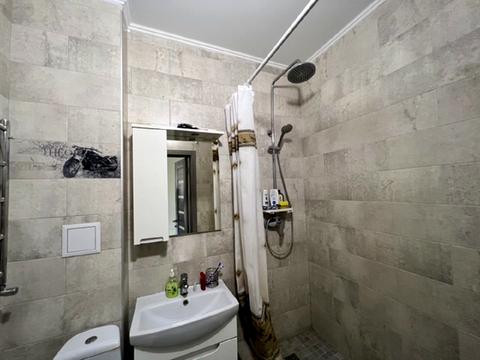 квартира за адресою Докова вул., 15