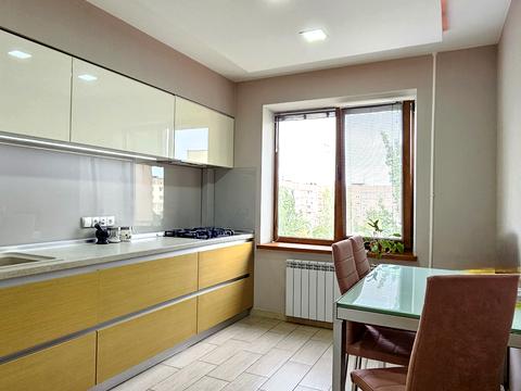 квартира за адресою Героїв просп., 4