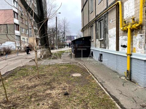 комерційна за адресою Композитора Лятошинського вул., 2