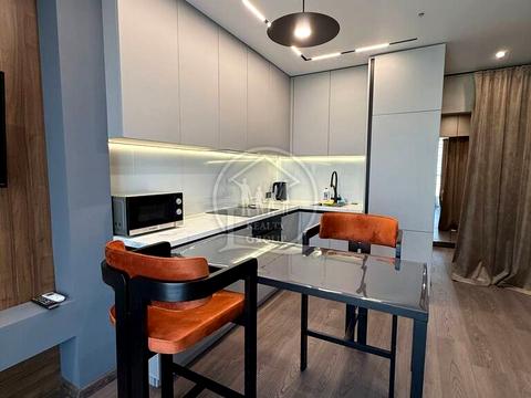 квартира за адресою Літературна вул., 10б