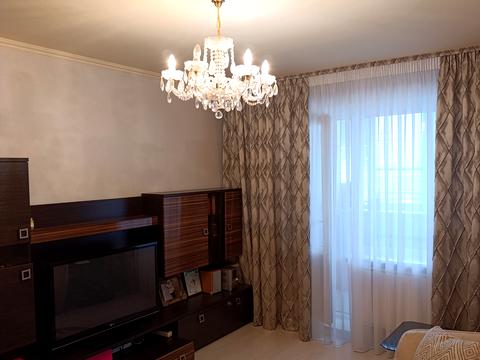 квартира за адресою Анни Ахматової вул., 15