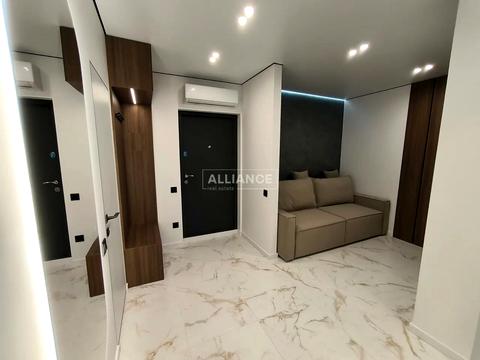 квартира за адресою Юліана Пелеша вул., 2