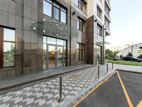 комерційна за адресою Андрія Верхогляда вул. (Михайла Драгомирова)