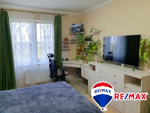 квартира по адресу Академика Глушкова просп., 9-Є