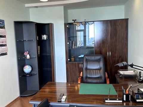 комерційна за адресою Авіаконструктора Ігоря Сікорського вул. (Танкова), 1