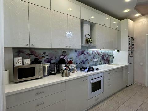 квартира за адресою Євгена Чикаленка вул., 43а