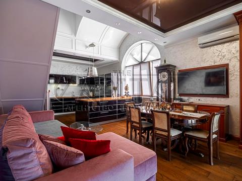 будинок за адресою вул. Заплавна, 5