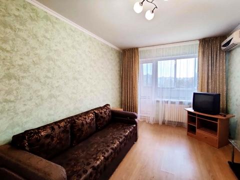 квартира за адресою Євгена Чикаленка вул., 81/2
