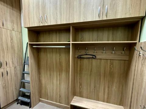 комерційна за адресою Дмитрівська вул., 75