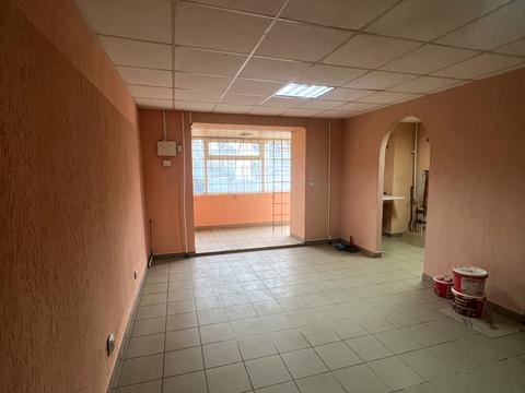 комерційна за адресою Михайла Вербицького вул. (Декабристів), 35