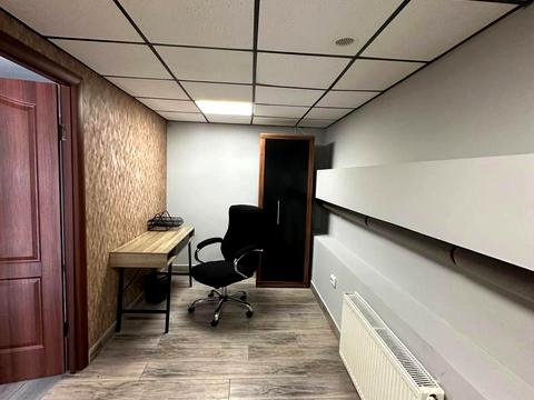 комерційна за адресою Галицька вул., 64в
