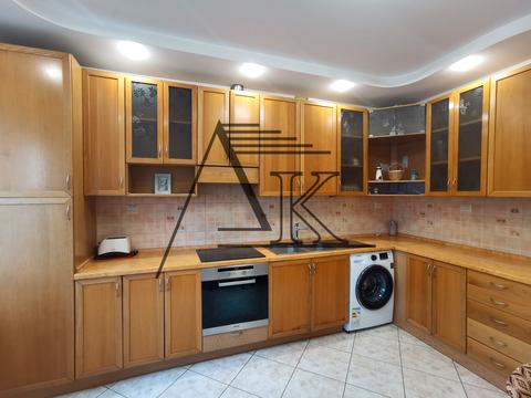 квартира по адресу Сімʼї Прахових ул. (Гайдара), 27