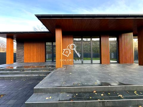 будинок за адресою Зарічна вул.