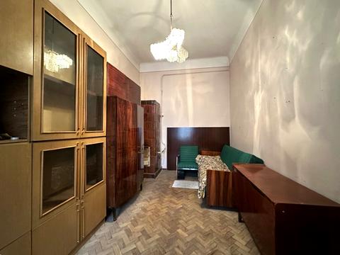 квартира за адресою Театральна вул., 23