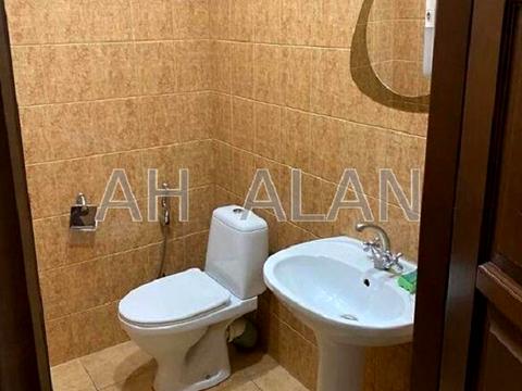 комерційна за адресою Білоруська вул., 5