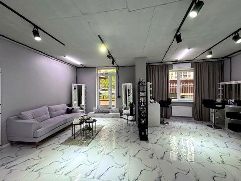 комерційна за адресою Генуезька вул., 3б
