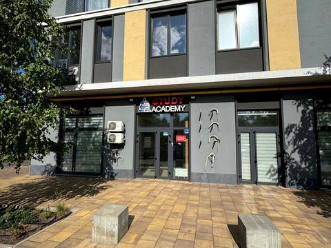 комерційна за адресою Ломоносова, 40