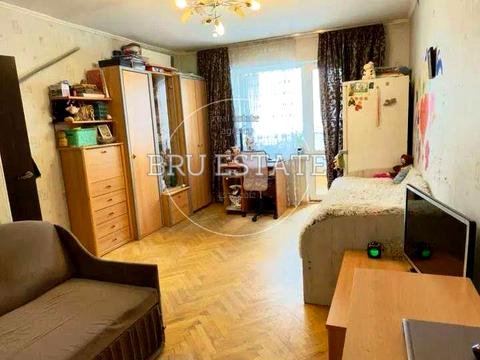квартира по адресу Захаровская ул., 3