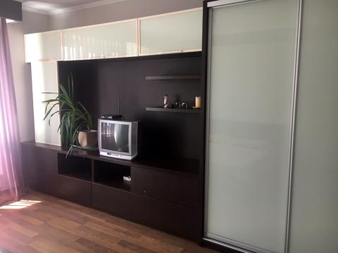 квартира за адресою Академіка Булаховського вул., 5-Б