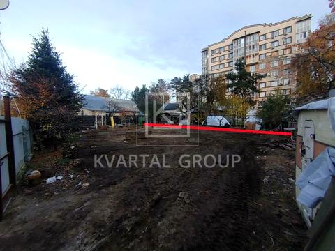 ділянка за адресою Авіаконструктора Антонова вул., 5