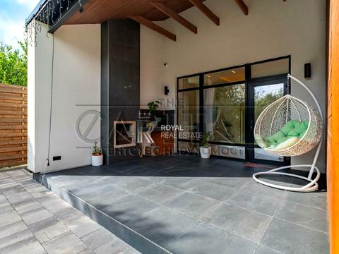 будинок за адресою 162-га Садова вул.