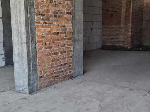 комерційна за адресою Романа Шухевича вул. (Курчатова), 82