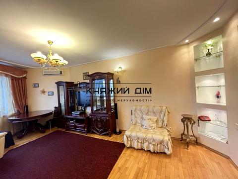 квартира за адресою Київ, Микільсько-Слобідська вул., 2-Б