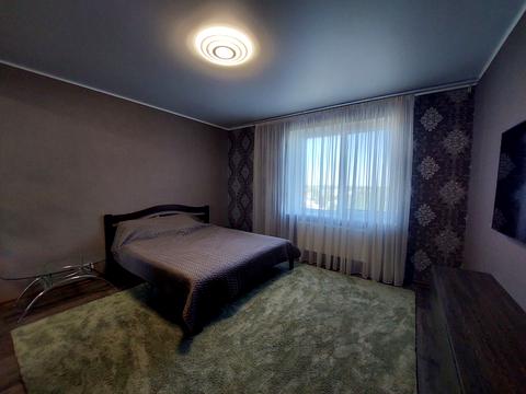 квартира за адресою Космонавтів вул., 128