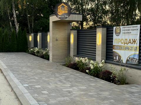 будинок за адресою Вишнева, 44