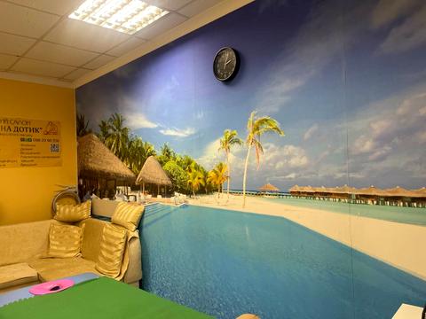 комерційна за адресою Подільська вул., 10