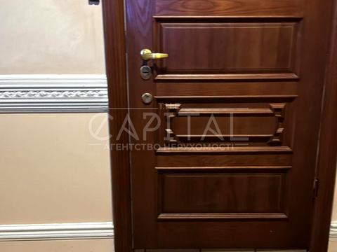 комерційна за адресою Музейний, 7