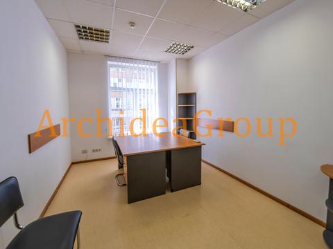 комерційна за адресою Саксаганського вул., 119