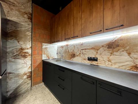 комерційна за адресою Джона Маккейна вул. (Івана Кудрі), 1