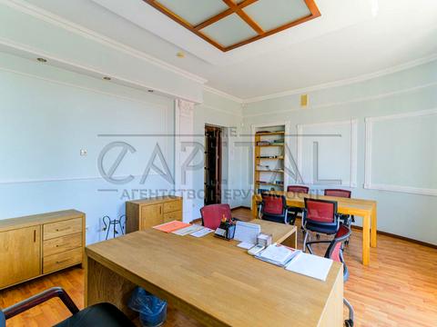 будинок за адресою Павла Загребельного вул. (Миколи Раєвського), 5