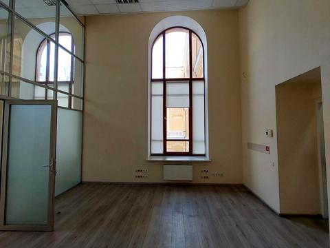 комерційна за адресою Бульварно-Кудрявська вул. (Воровського), 24